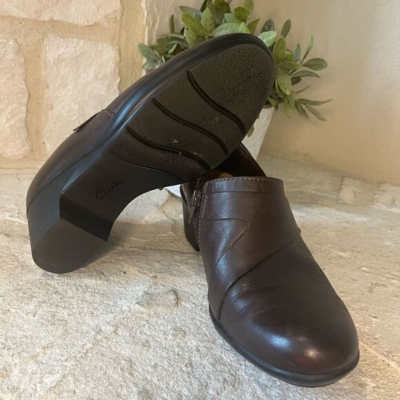 Clarks Genette Frolic brown boot sz 7.5 M - Picture 2 of 9